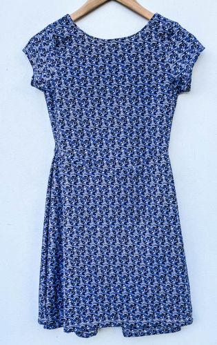 Girls Size 3T - Pagodas and Bridges (dk. blue)